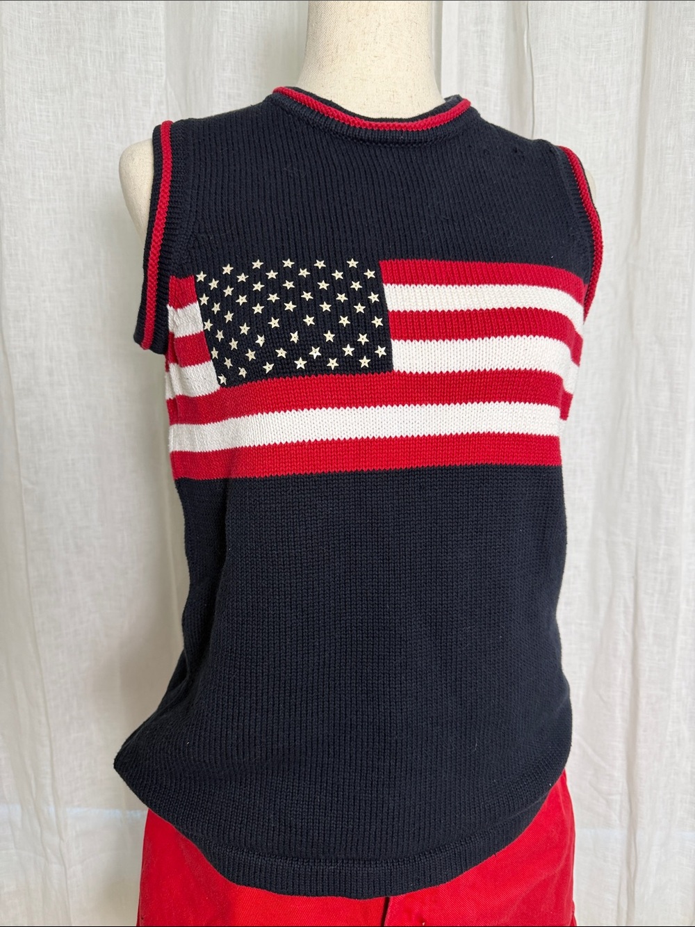 Vintage Casual Corner Red, White & Blue American Flag Knitted Sweater Vest